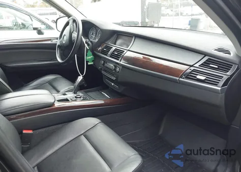 2013 BMW X5 z USA, uszkodzony, nr VIN 5UXZV4C55D0B00089